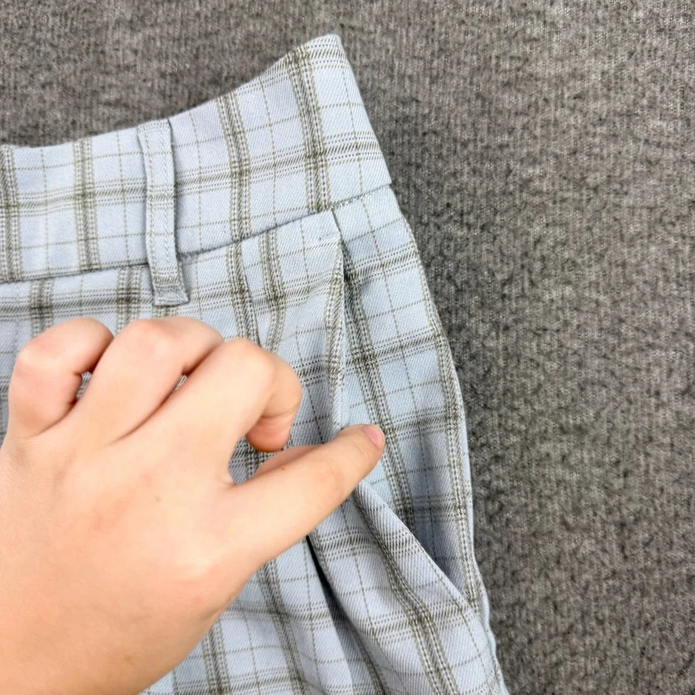 Urban Outfitters Light Blue Plaid‎ Pleated Shorts Women's S Small NWT OB1705100